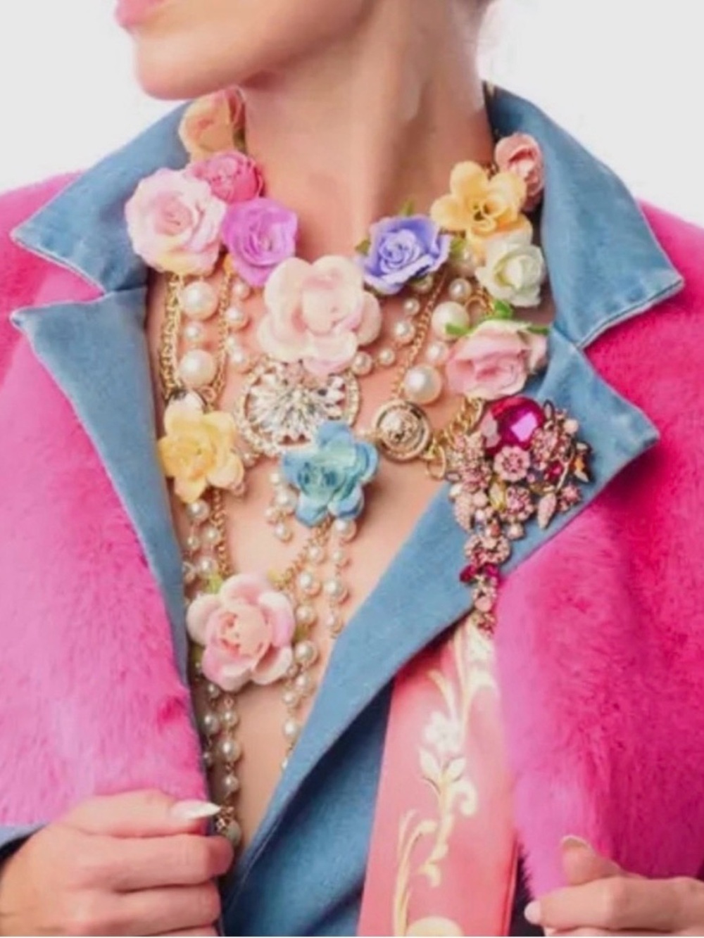 ARATTA Silent Journey Floral Multi-Color Statement Necklace with Pearls NWT